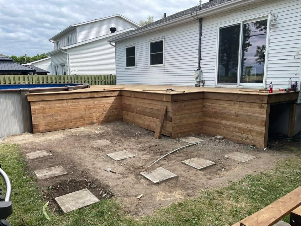 Patio en L avec piscine - Candiac